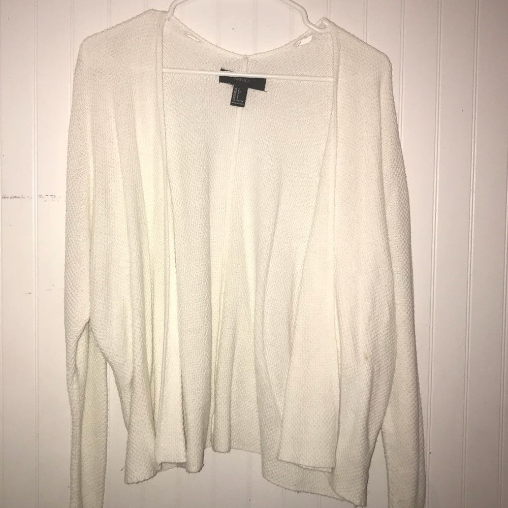 BASIC WHITE CARDIGAN !!!